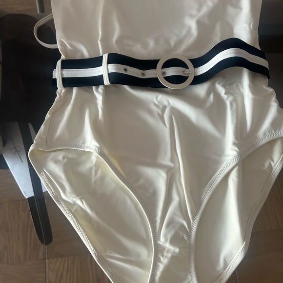 NWT! SOLID & STRIPED The Nina Belt One Piece Cream XL - Picture 5 of 11